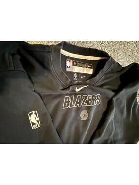 Nike NBA Portland Trail Blazers Black Crewneck Sweatshirt Medium Athleisure